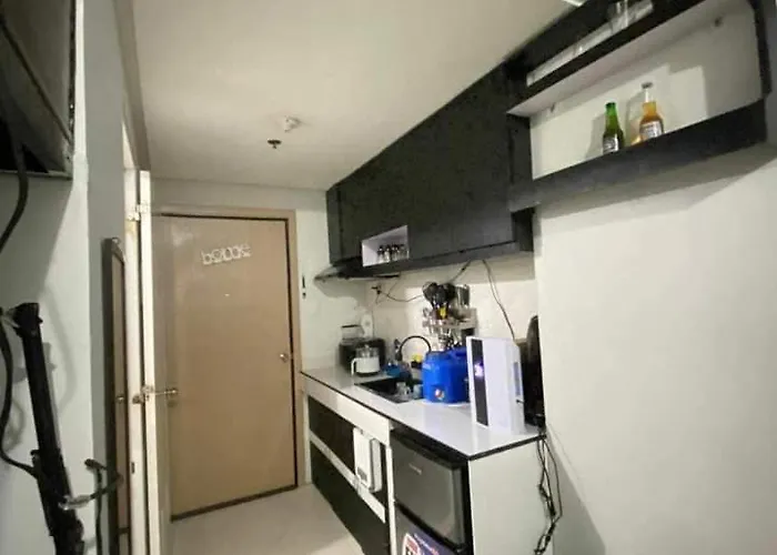 Khencob's Pad Quezon Bed & Breakfast Manila